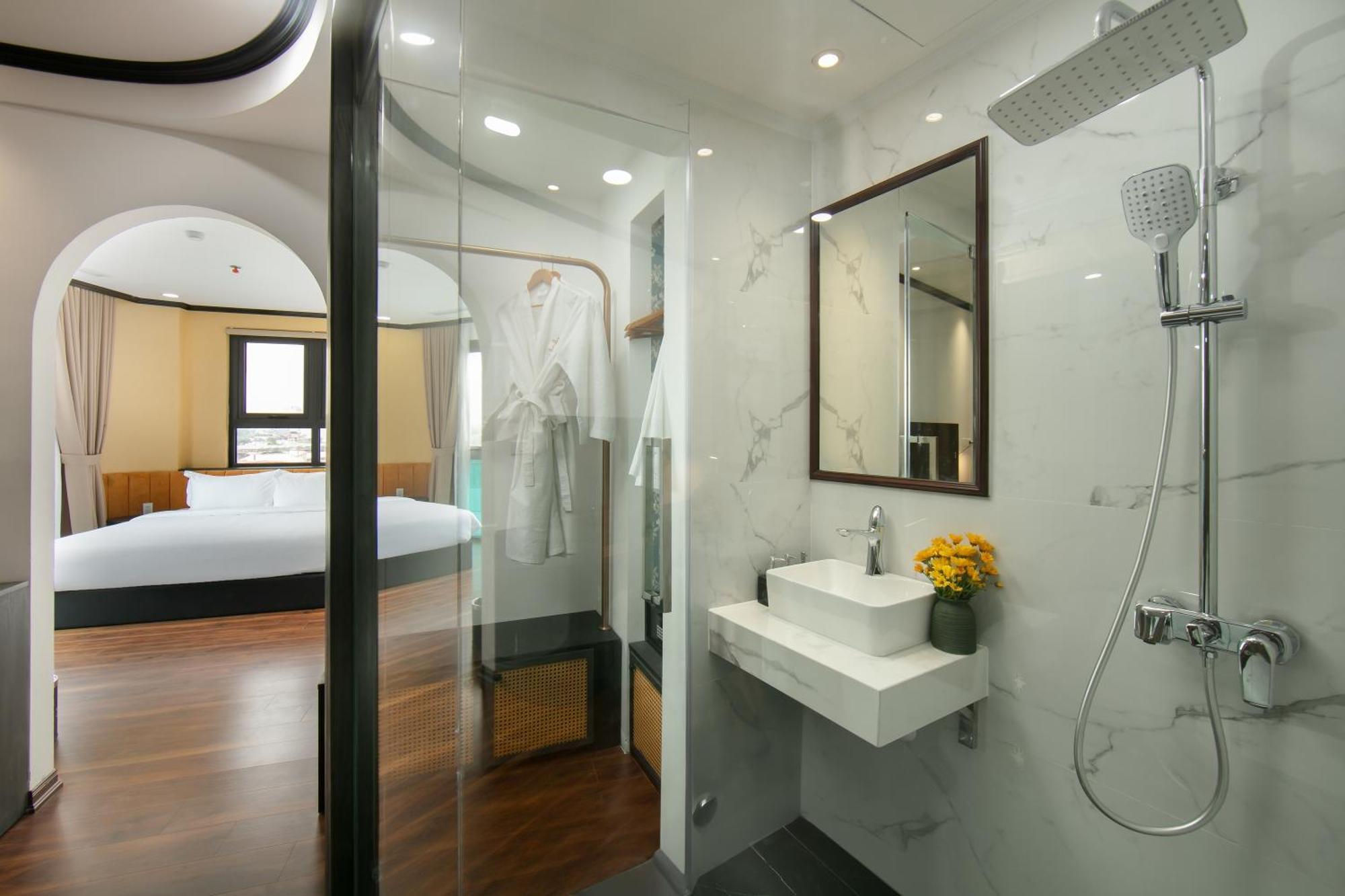 Hanoi Plaza Suite Hotel & Spa Exterior foto