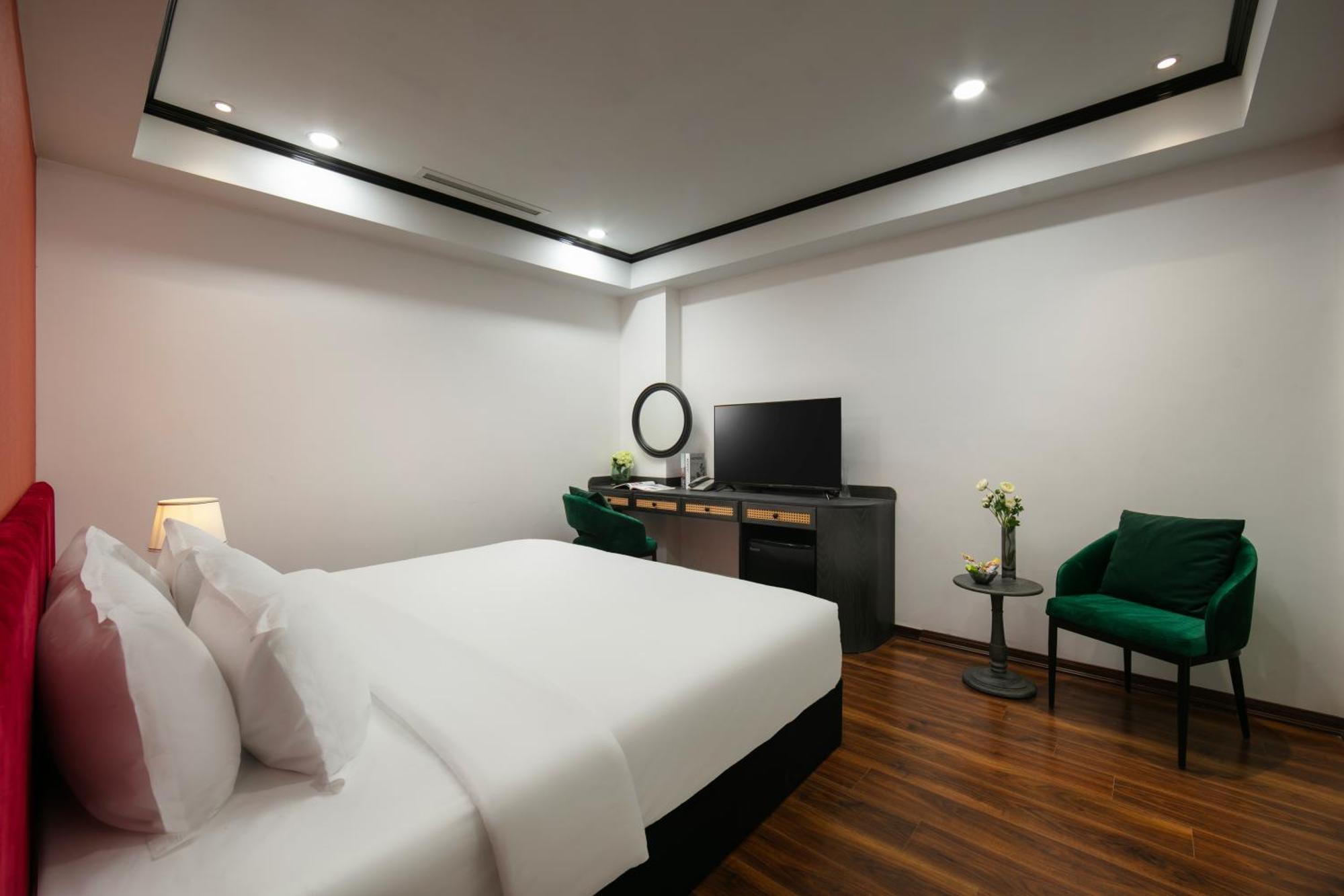 Hanoi Plaza Suite Hotel & Spa Exterior foto
